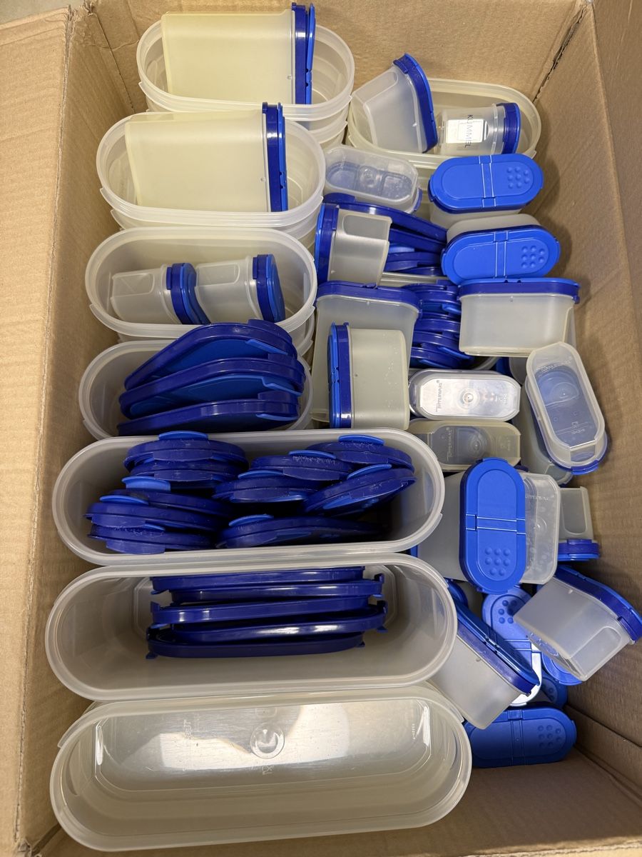 Tupperware Behälter & Ähnliches: Tupperware Vorratsbehälter gebraucht – Gebraucht aus Oetwil am See von Luckyluke1 3