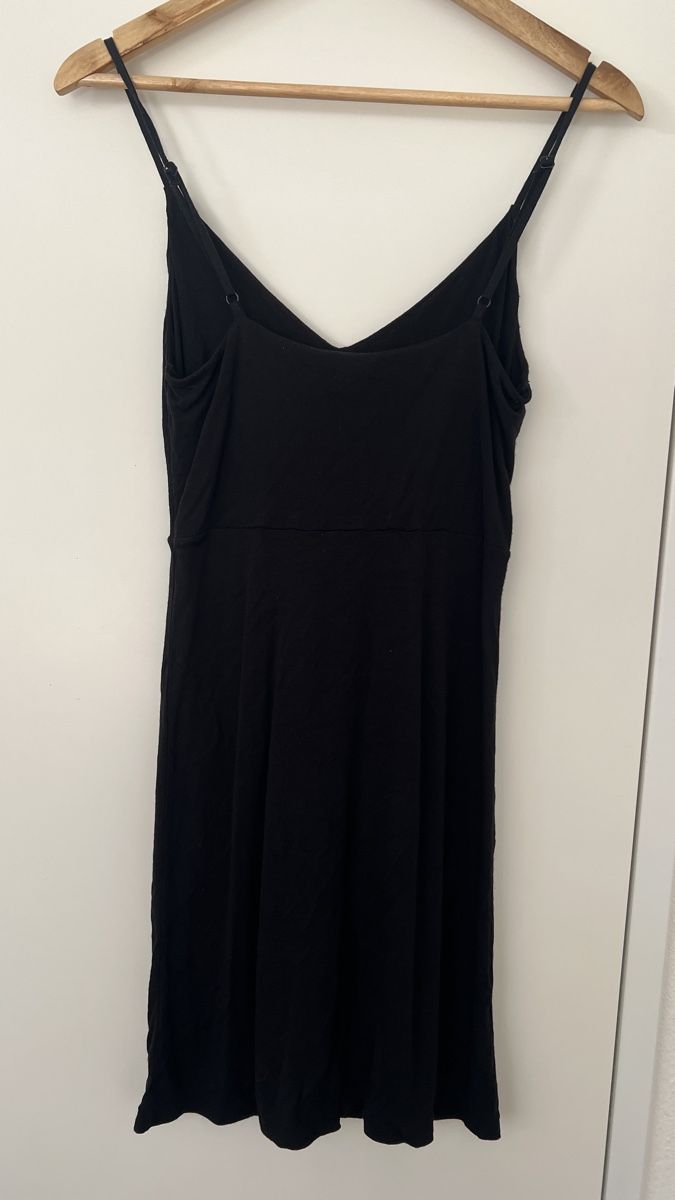 H&M Kleider: Schlichtes schwarzes Sommerkleid  – Gebraucht aus Wermatswil von Jara.a.s 1