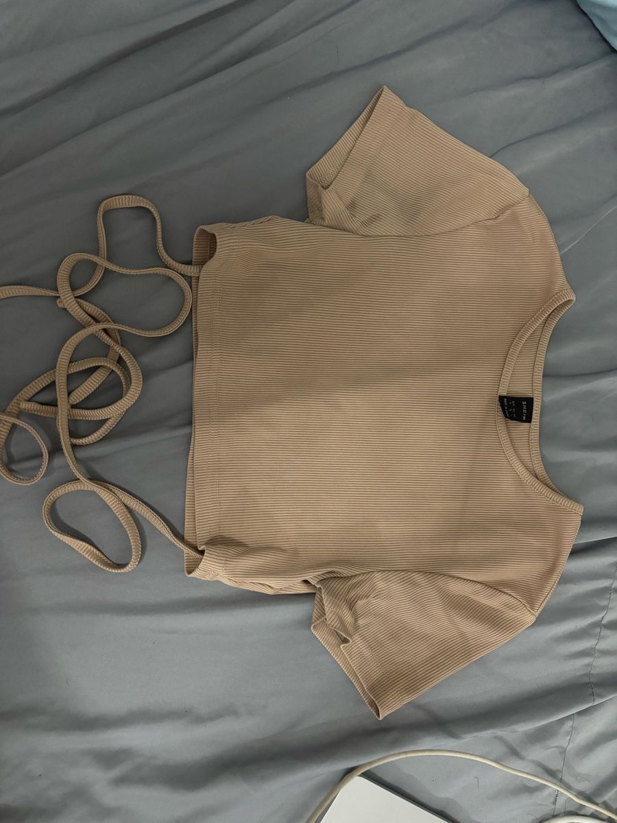 Shein Blusen, T-Shirts & Tops: Maglietta a maniche corte con lacci – Gebraucht aus Agno von mic_6btj