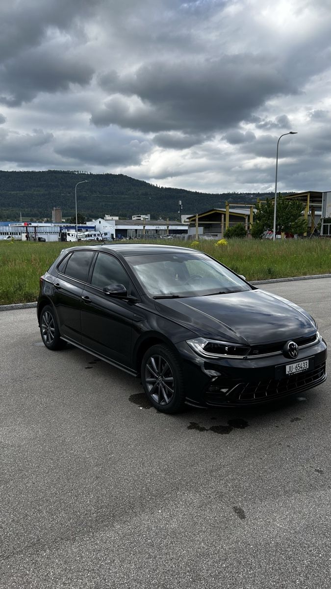 VW Autos: VW Polo R-Line 2023 – Gebraucht aus Courroux von nfr_8yx8 2