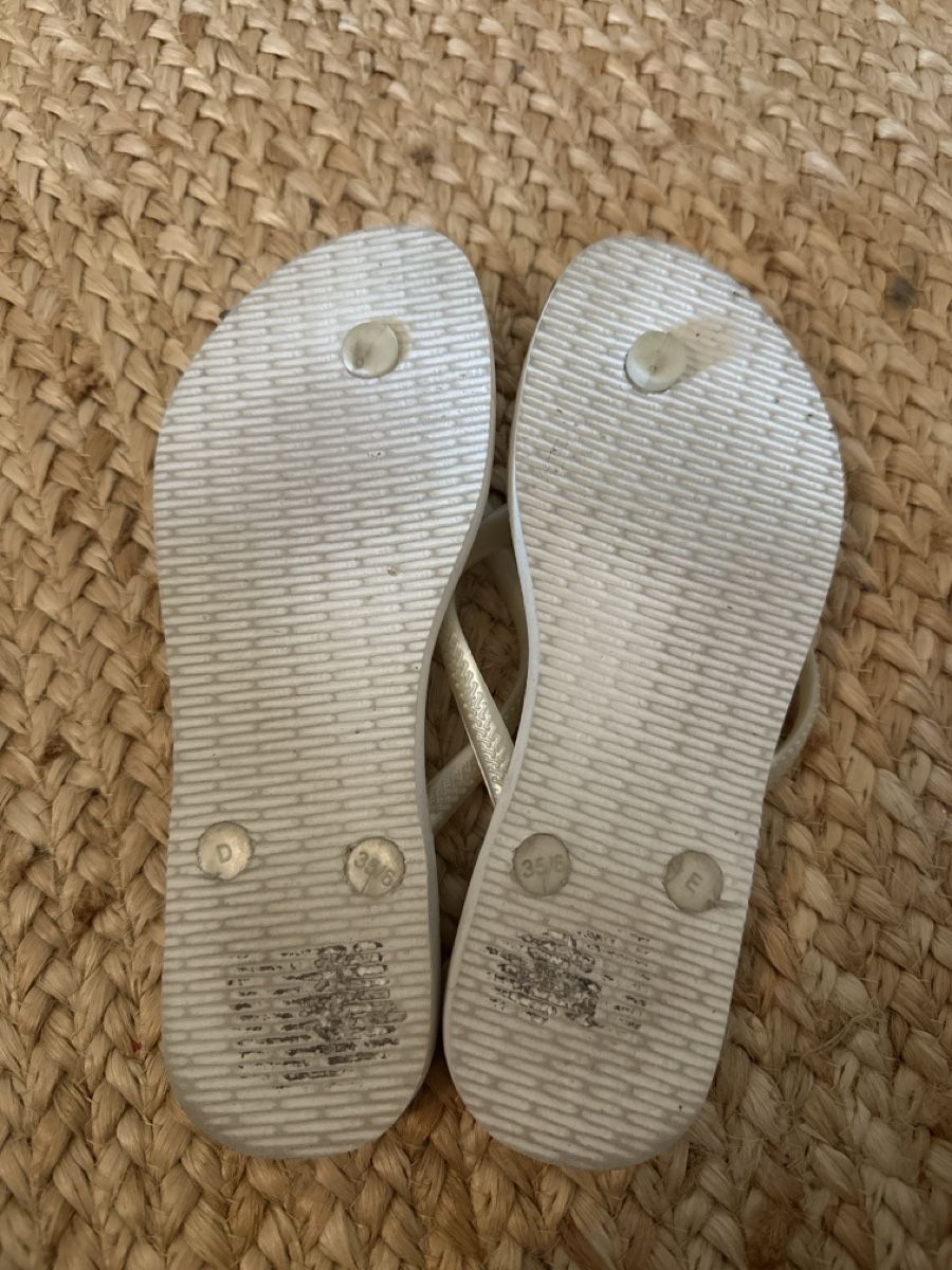 Havaianas Scarpe per ragazze: Havaianas Flip Flops Gr 35  – Usato da Matzingen venduto da Steffiiiiiiiiii 1