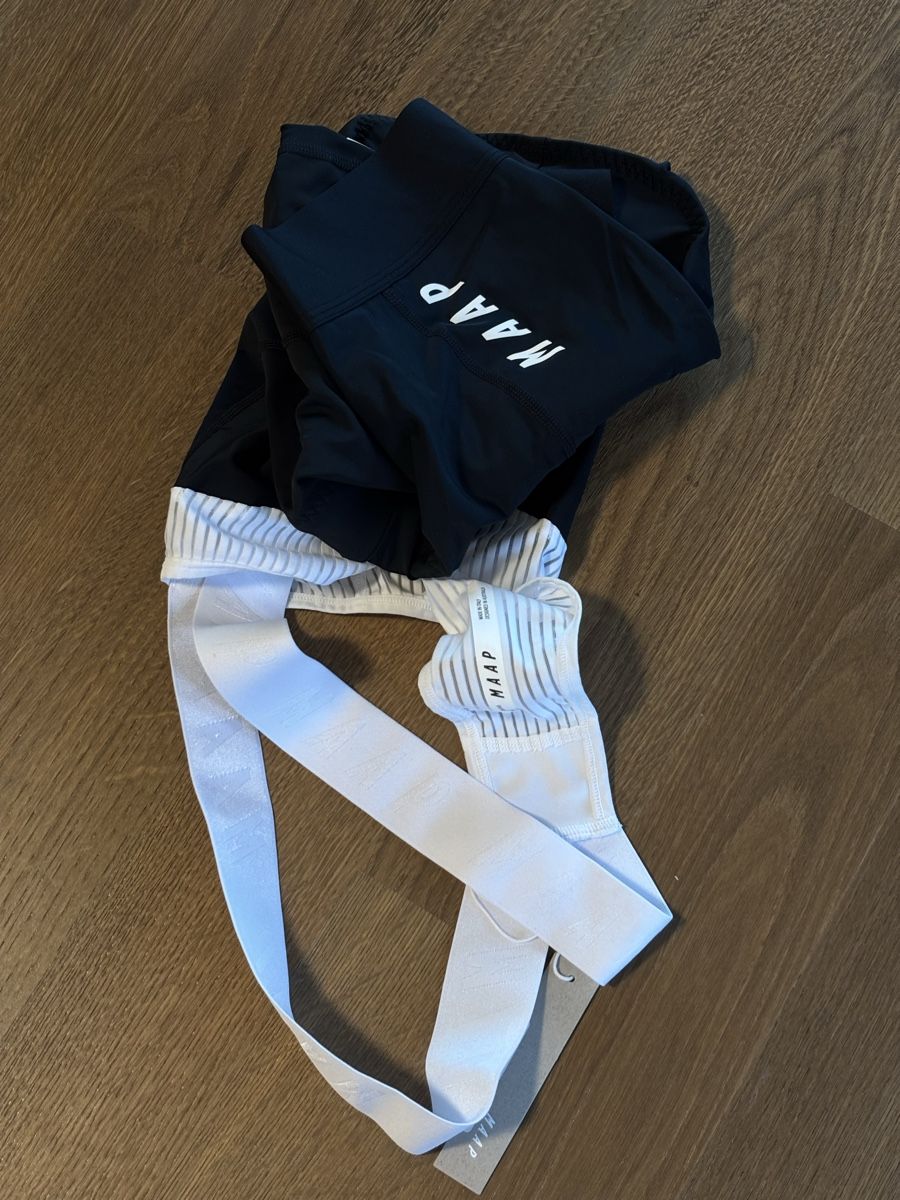 Pantaloni: MAAP Women's Team Bib Evo – Nuovo e nell'imballaggio originale da Mels venduto da exploremore 1