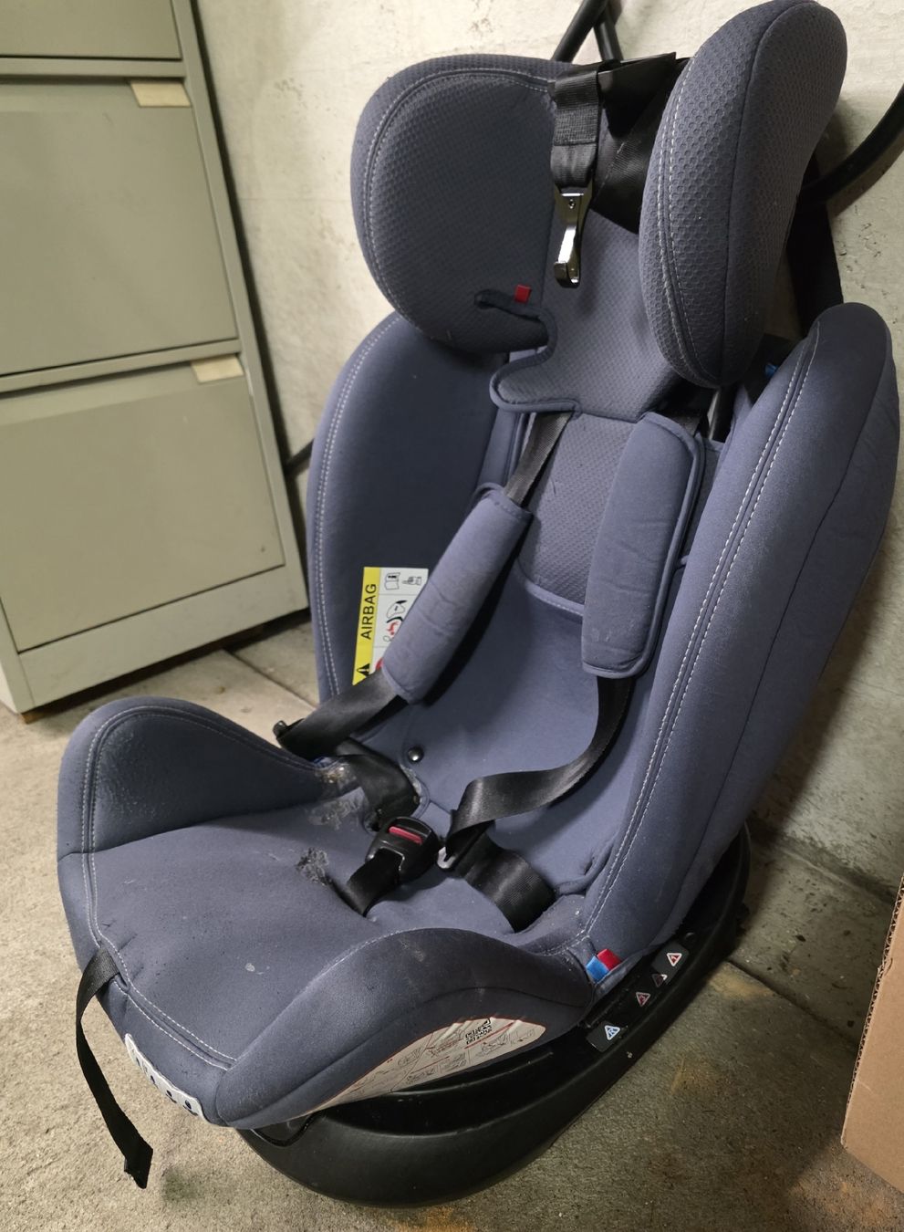 Chicco Sièges auto: chicco kindersitz – D'occasion à St. Gallen par eny_6vhv 2