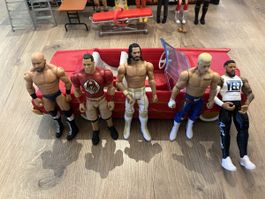 Grosses WWE Figuren Set mit Fahrzeugen guter Zustand