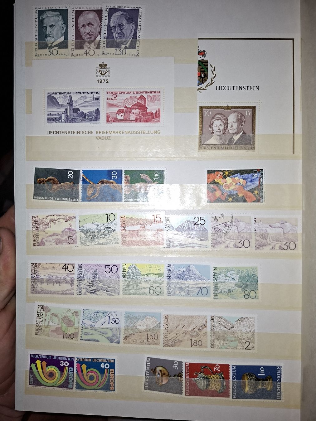 Tous les timbres: Sammlung Liechtenstein  – D'occasion à Balgach par SIMEON27 4