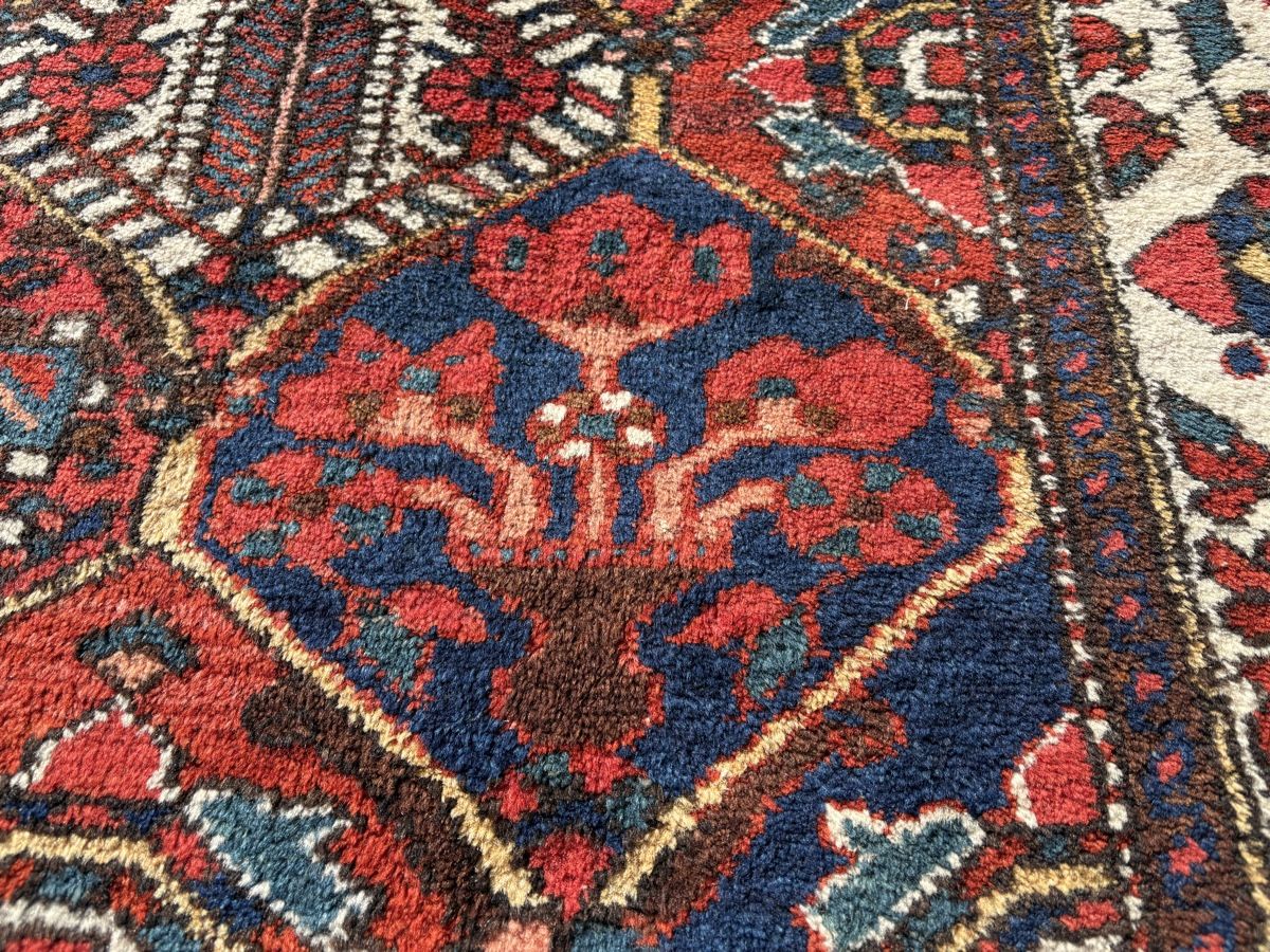 Tappeti: Grosser Bakhtiar - handgeknüpfter Perserteppich – Usato da Bennau venduto da Mayer_Carpets 9
