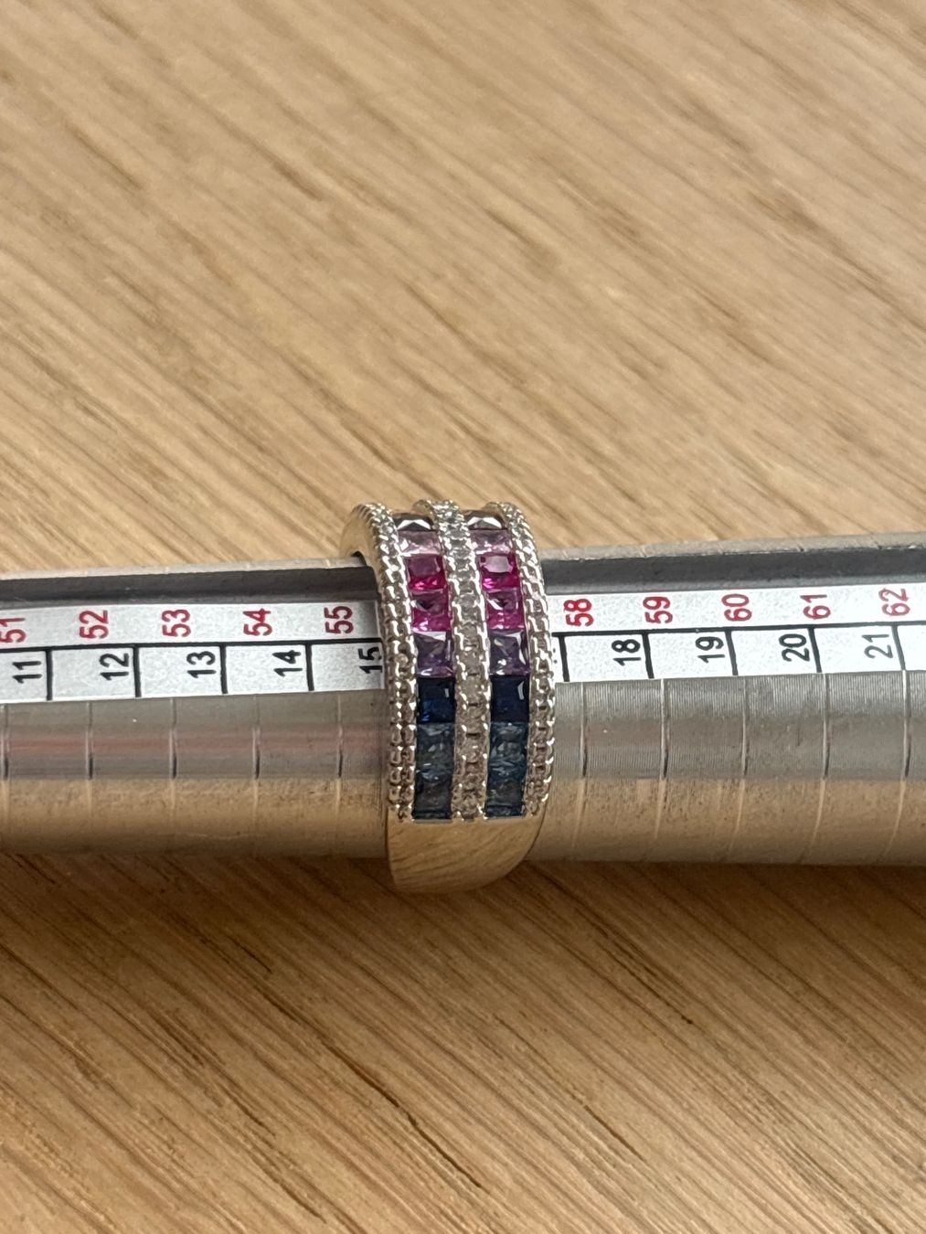 Anelli: Luxus Elegante gr18/8 Ring Zirkonia Multicolore Farbe:silber – Nuovo (secondo la descrizione) da Biel-Bienne venduto da Roserosse13 8