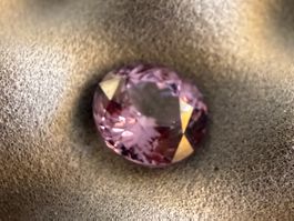 SPINEL violet / pink  oval  2.06cts  Sri Lanka