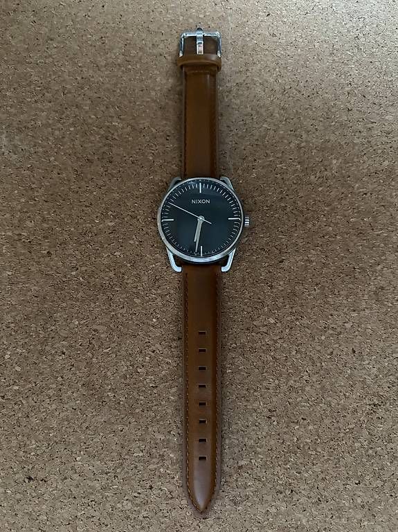 Montres: Nixon Mellor – D'occasion à Ecublens FR par rob0990