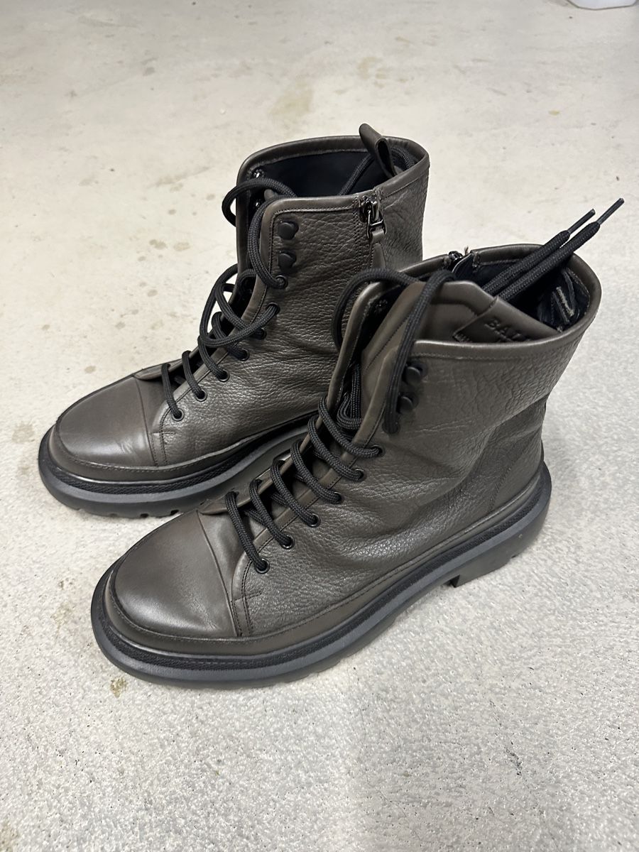 Scarpe da uomo: Bally man winter boots – Usato da Niederlenz venduto da bul_m9x7 2