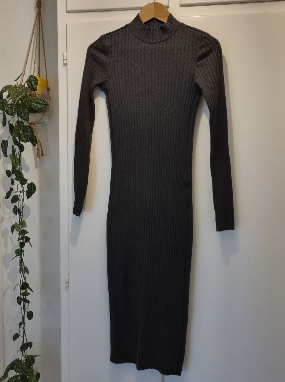 G-Star Kleider: Bodycon dress by G-Star RAW – Gebraucht aus Zürich von jul_l28v