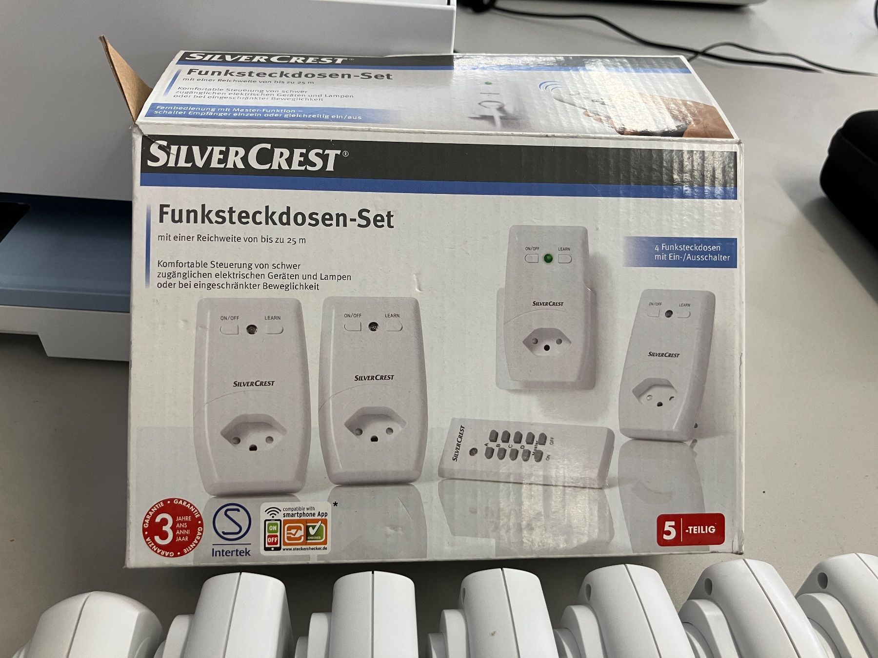 Spine: Silvercrest Funksteckdosen-Set – Usato da Dübendorf venduto da sdbu-frappant 1