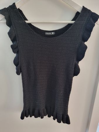 Schwarzes Stricktop