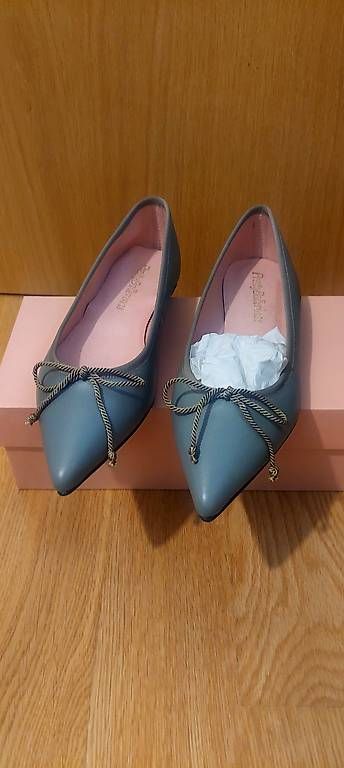 Scarpe da donna: Ballerines en cuir couleur gris taille 37 – Usato da Courgevaux venduto da Eelena 3