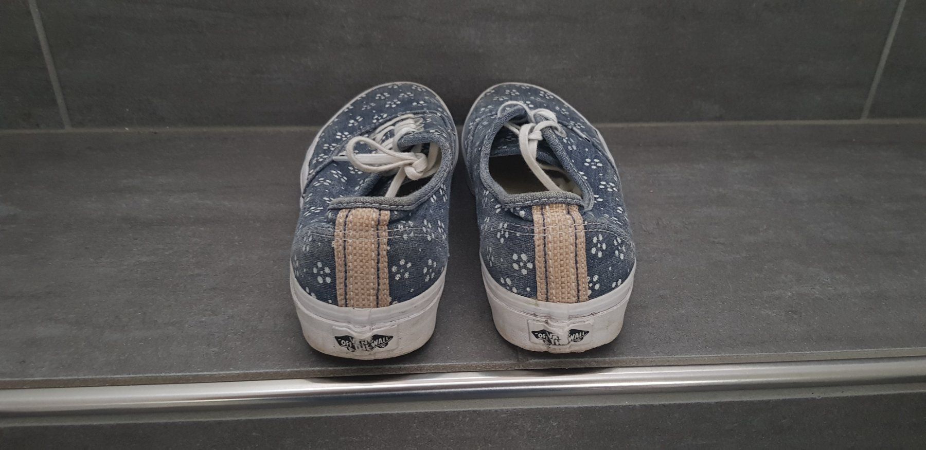 Vans Scarpe per ragazze: VANS gr.38,5 – Usato da Mezzovico venduto da maemy 3