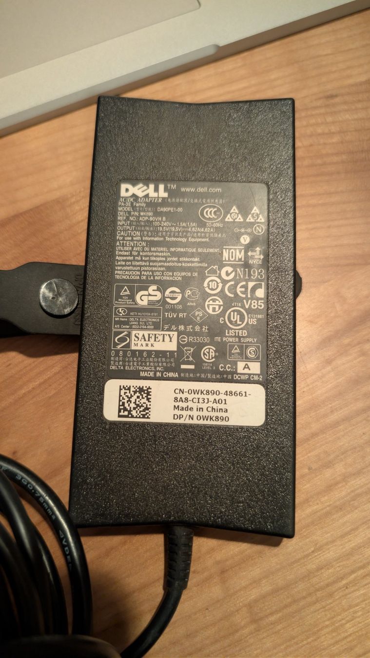 Dell Caricabatterie: DELL Netzgerät von XPS 8500 Notebook – Usato da Bern venduto da Soccer7