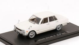 Nissan Skyline GT Sedan GC10 1968-1972 RHD weiss        1:43