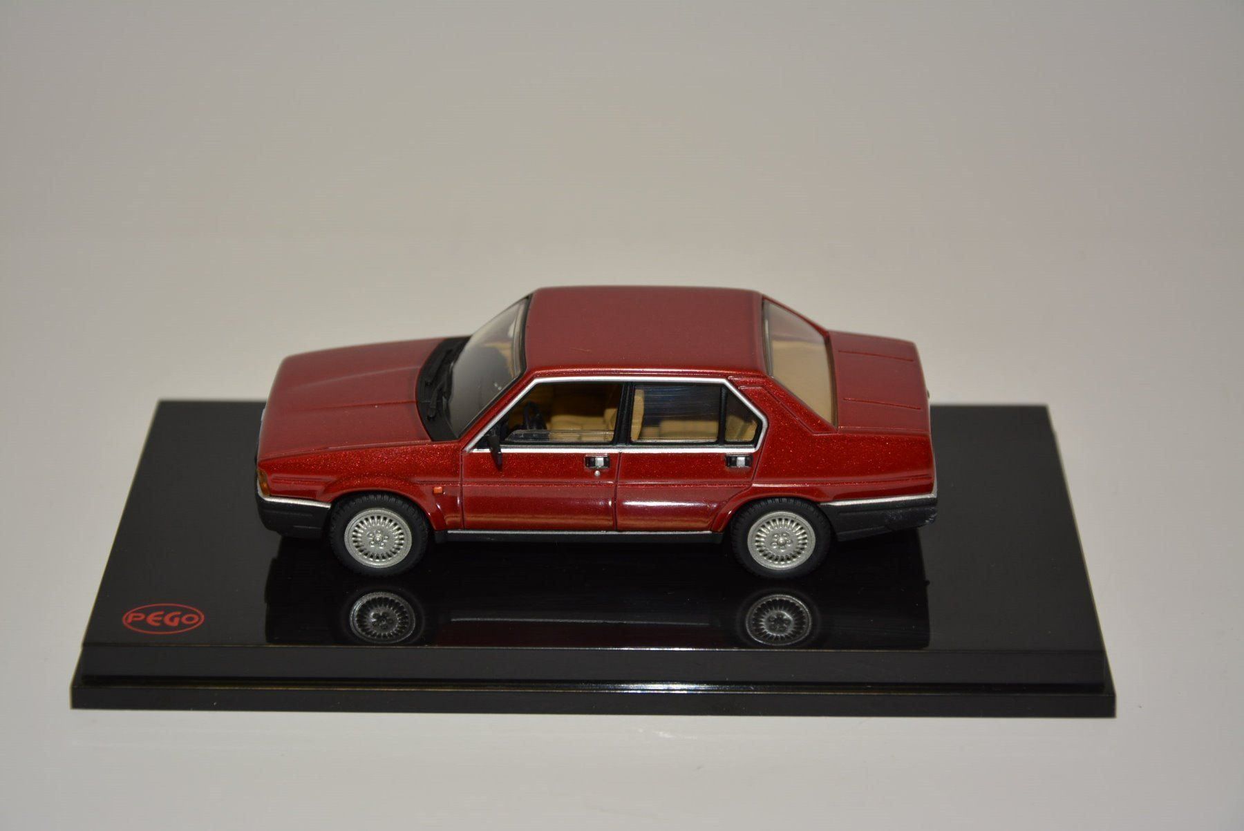 Alfa Romeo Modellini d'auto: Alfa Romeo 90 Super ,  PEGO , 1:43 – Nuovo e nell'imballaggio originale da Goldach venduto da Feivel9 1