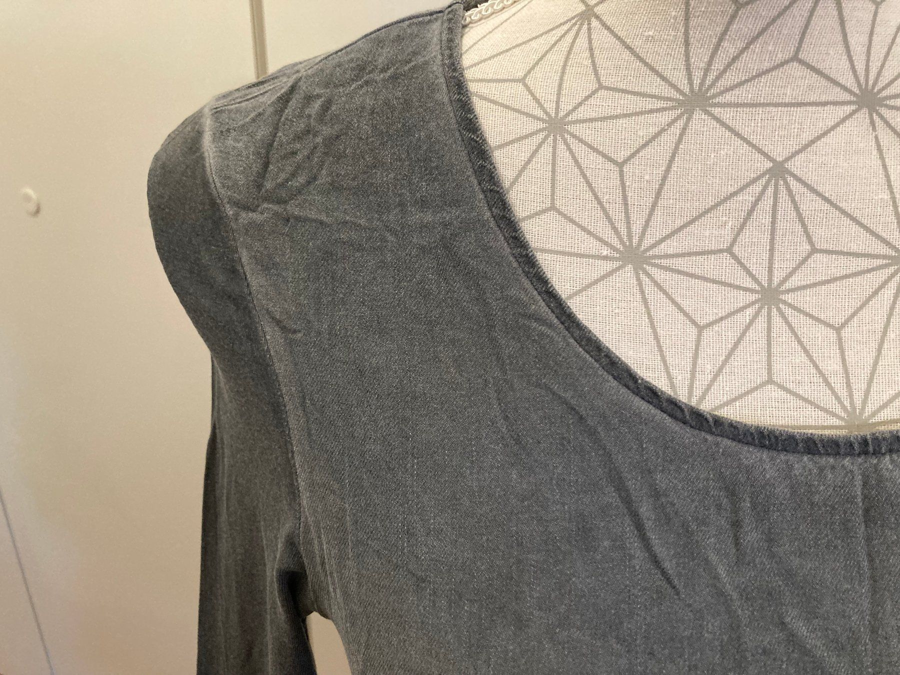 Nile Vestiti: Nile Kleid grau XS/S – Usato da Hombrechtikon venduto da star8888 2