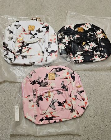 Rucksäcke und Taschenset