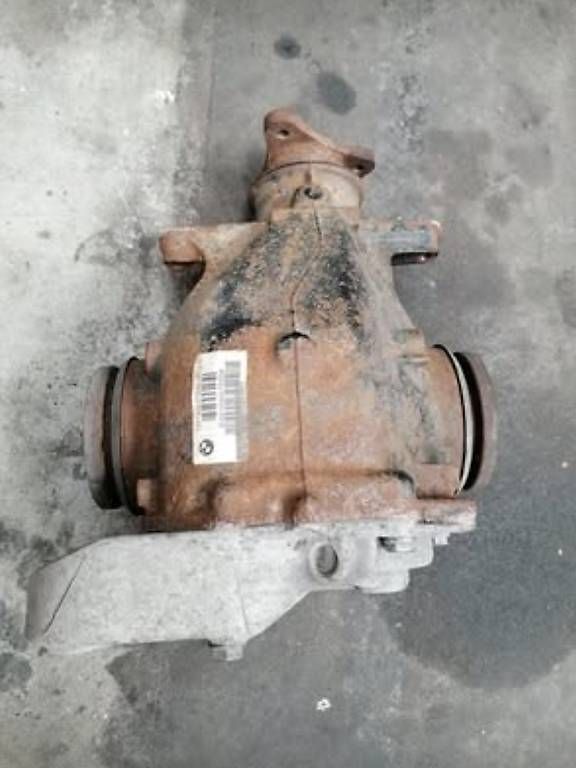Tutti pezzi di ricambio auto: BMW E91 330D N57 Xdrive Teile – Usato da Othmarsingen venduto da user410 3