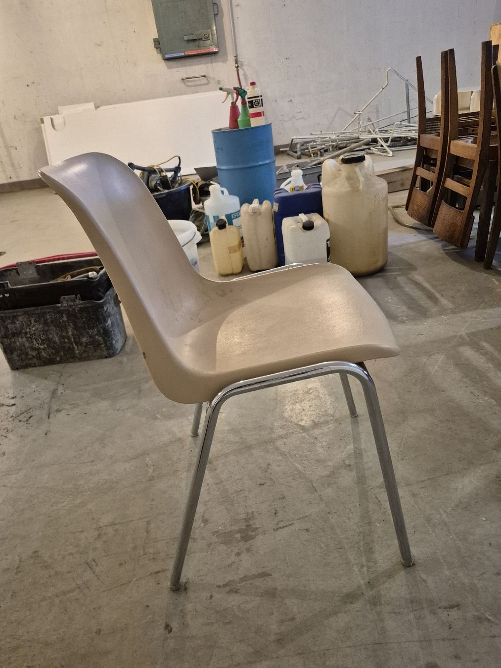 Stühle: 15 Stühle – Gebraucht aus Eriswil von Basher0 2