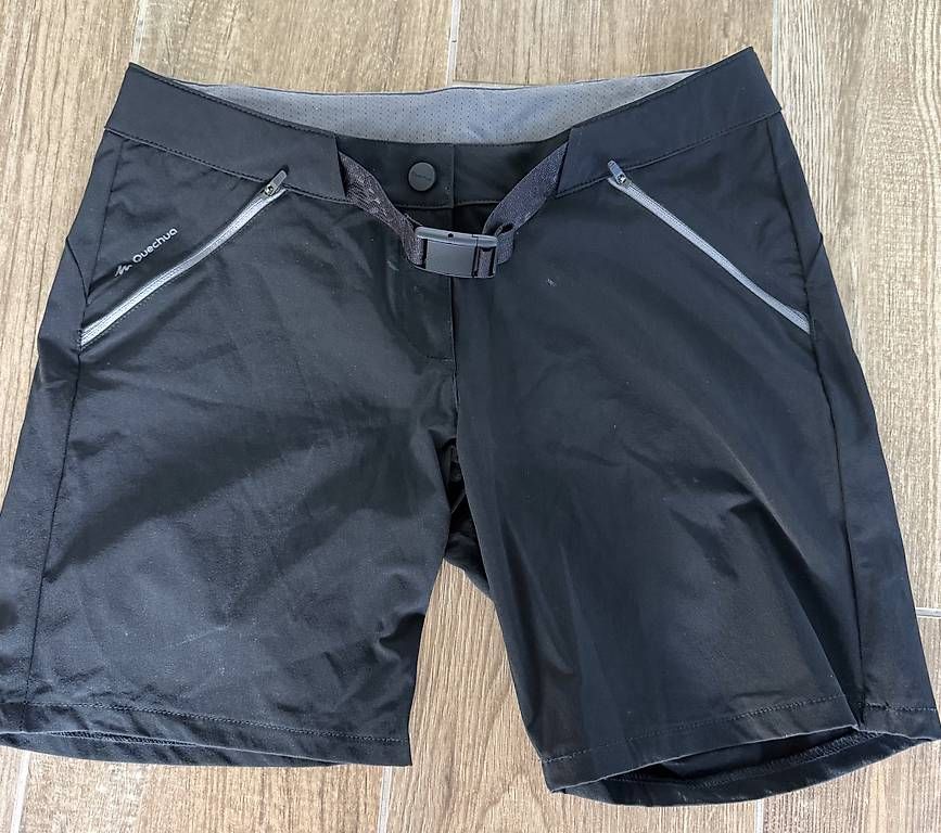Pantaloni: Wandershorts 38  – Usato da Alpnach Dorf venduto da rerifeme