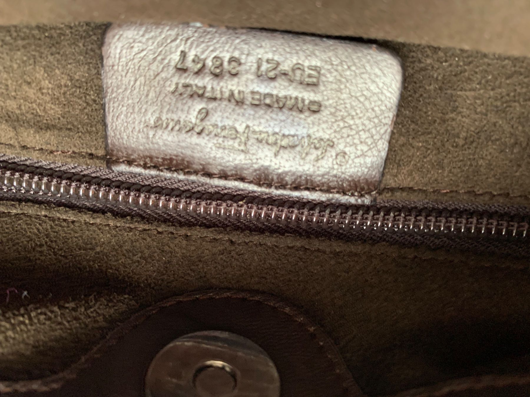 Salvatore Ferragamo Borse da donna: Tasche Selvadore Fergamo Vintage – Usato da Zürich venduto da Maggi1980 2
