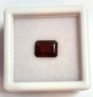 Grenat Rhodolite EM 9x7 mm - Valeur 350.- Fr