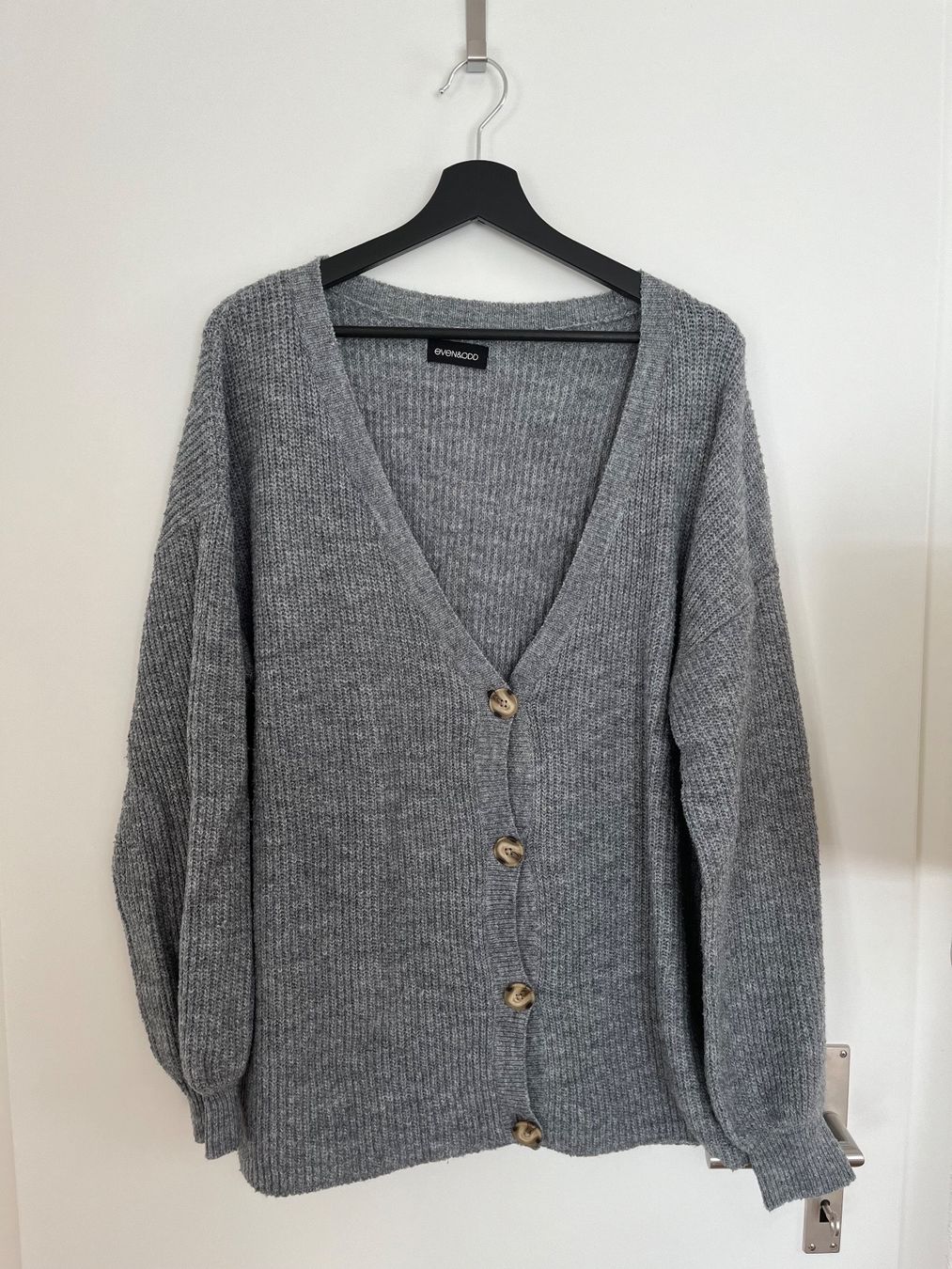 Giacche: Strickjacke – Usato da Fislisbach venduto da den_dzl9