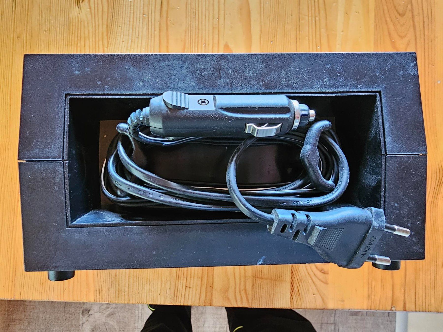 Carson Caricatori & Batterie: Carson Expert-Charger 3 Schnellladegerät – Usato da Oberiberg venduto da Obi1073 1