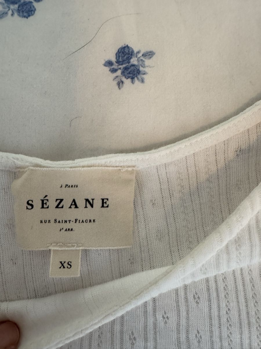 Sezane T-shirt: Sèzane Clea Tshirt – Nuovo (secondo la descrizione) da Aarau Rohr venduto da ash_m7hq 2