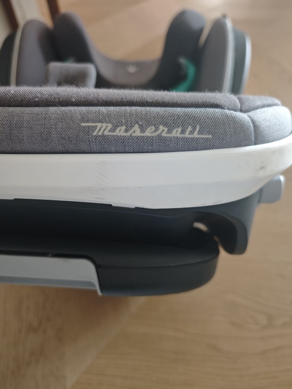 Seggiolini per auto: MASERATI Autositz Kindersitz BeSafe – Usato da Erlenbach ZH venduto da nlh 3