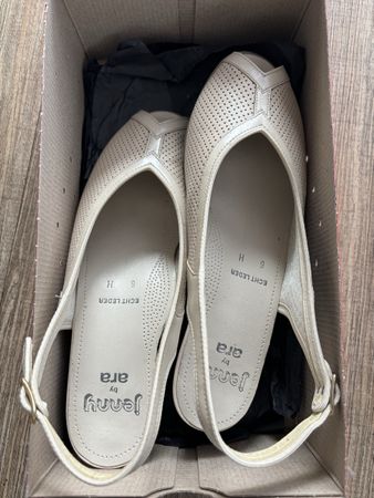 NEU ARA Schuhe