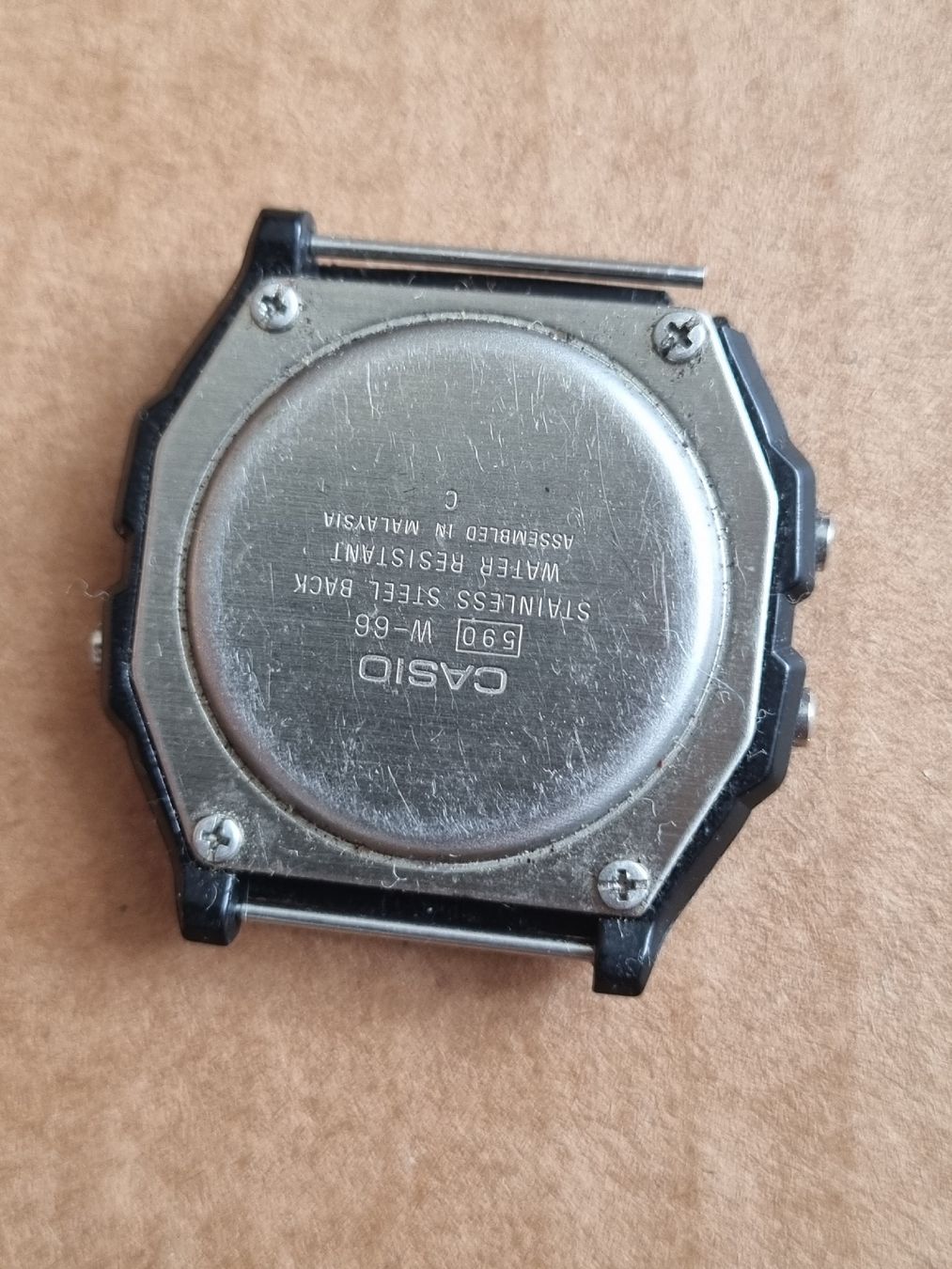 Casio Orologi: CASIO MADE IN MALAYSIA – Usato da Schaffhausen venduto da Leveron13 1