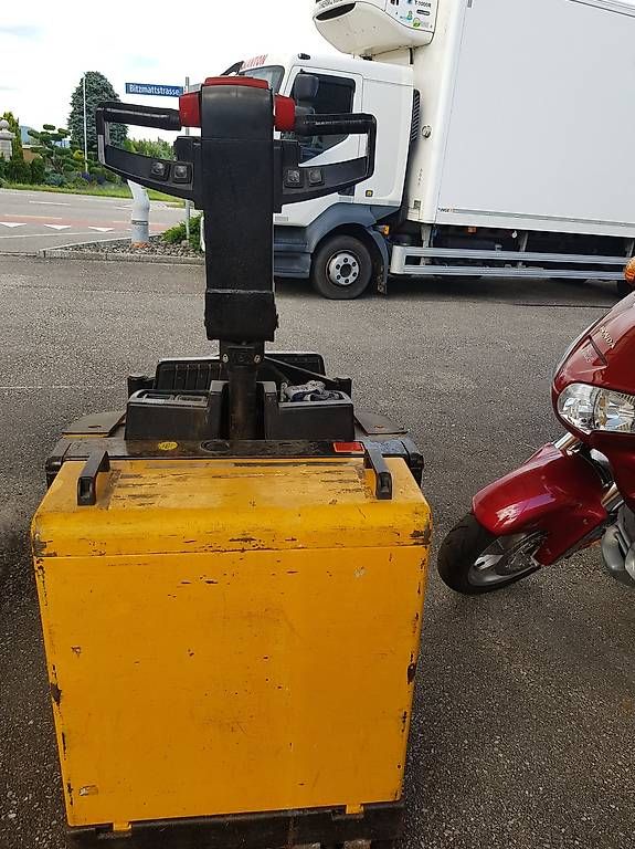 Gabelstapler & Hubwagen: Biete Elektrohubwagen Jungheinrich – Gebraucht aus Kestenholz von Rh1942