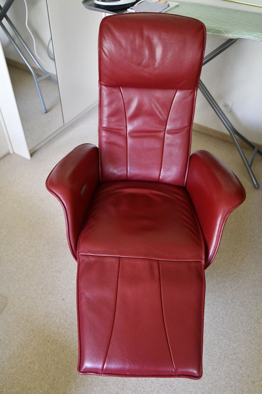 Pfister Poltrone: Leder Sessel rot – Usato da Arlesheim venduto da Finn3 1