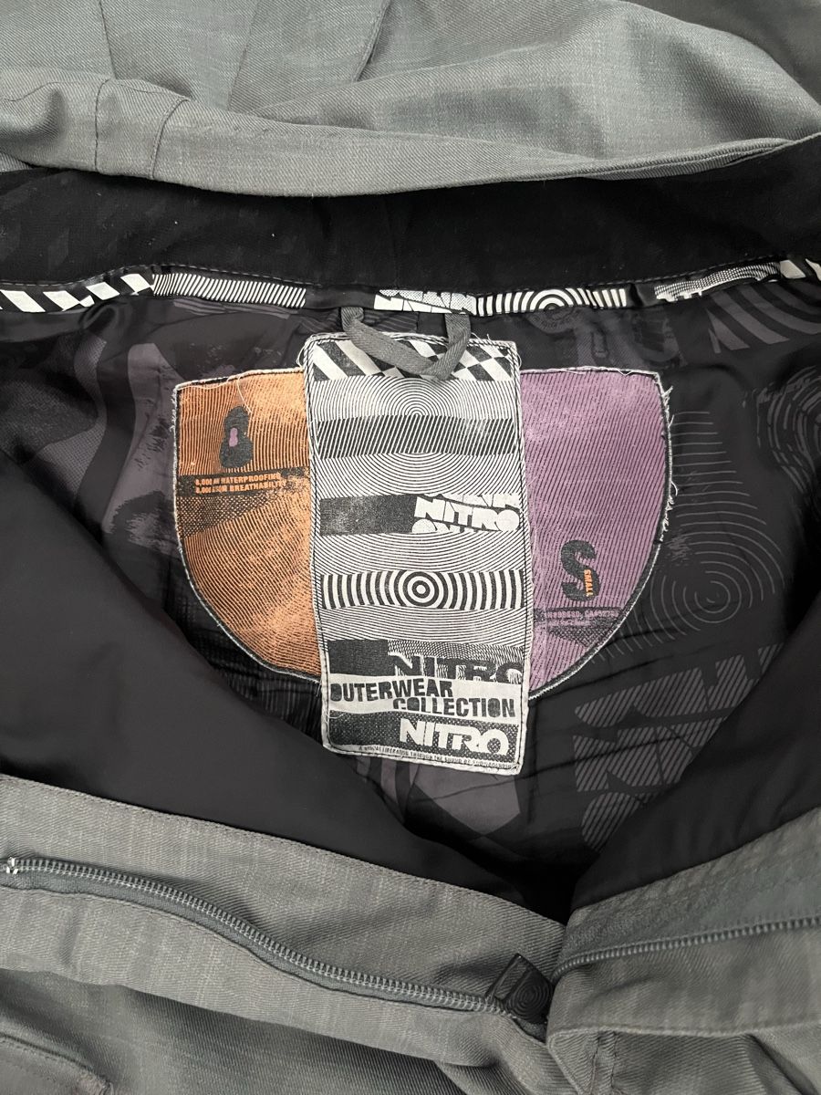 Kleiderpakete: NITRO Snowboardoutfit mit extra Hose – Gebraucht aus Zürich von lschaff 3