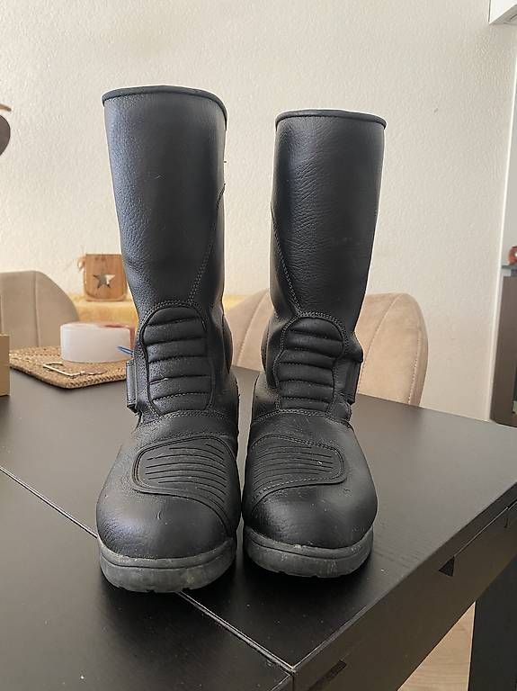 Scarpe da donna: Stivali da moto donna 39 – Usato da Cadro venduto da Laluli02 1