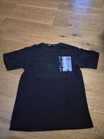 T-Shirt Suzushii Grösse S schwarz mit Print