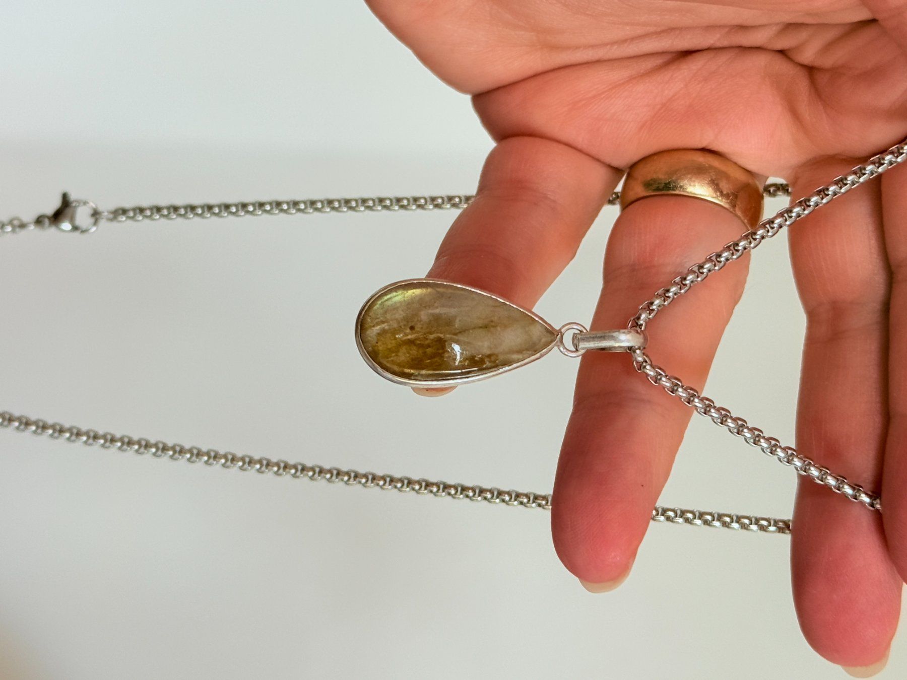 Ketten: Collier avec Labradorite – Neu und originalverpackt aus Genève von AWWA 9