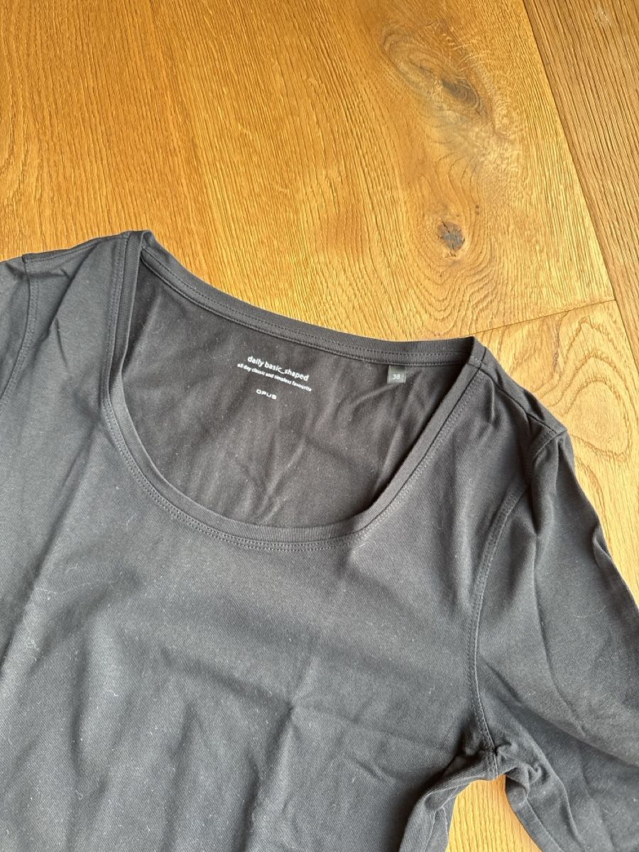 T-shirt: OPUS, Schwarzes Shirt, Grösse 38, neu – Nuovo (secondo la descrizione) da Wegenstetten venduto da ItsVi 1