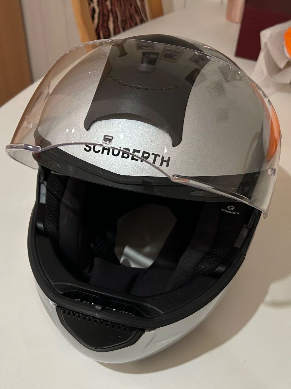 Schuberth Caschi & visiere: Motorradhelm Schuberth silber - Top Zustand – Usato da Würenlos venduto da bae03 1