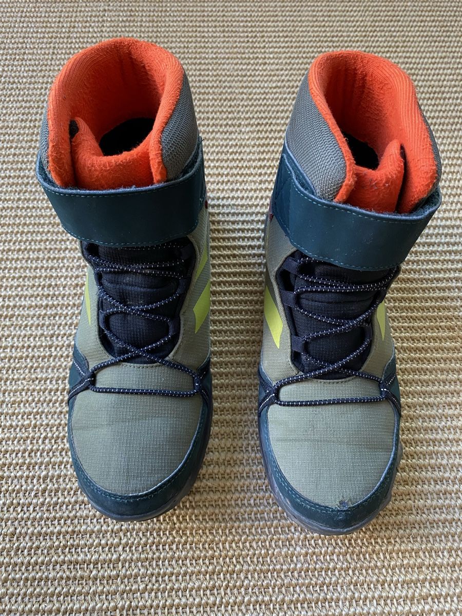 Adidas Scarpe per ragazzi: Adidas Terrex Winterstiefel Gr. 38 2/3 – Usato da Zürich venduto da coraruoss 1