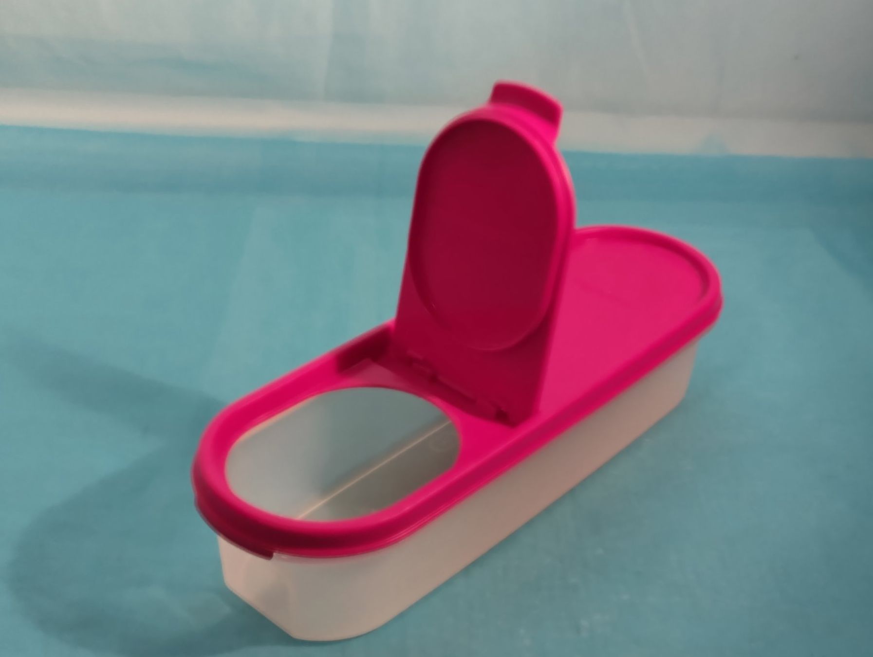 Tupperware Contenitori & Simili: Frischebox Tupperware , Deckel mit separatem Deckel, weinrot – Usato da Bellach venduto da JingleCherry 3