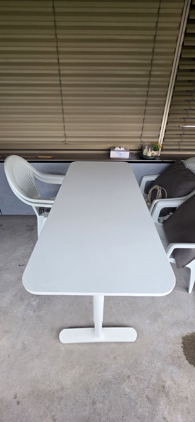 Ikea Schreibtische: Tisch – Gebraucht aus Zürich von Abrar123 1