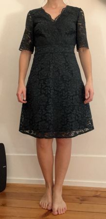 Dunkelgrünes Cocktailkleid Grösse 36