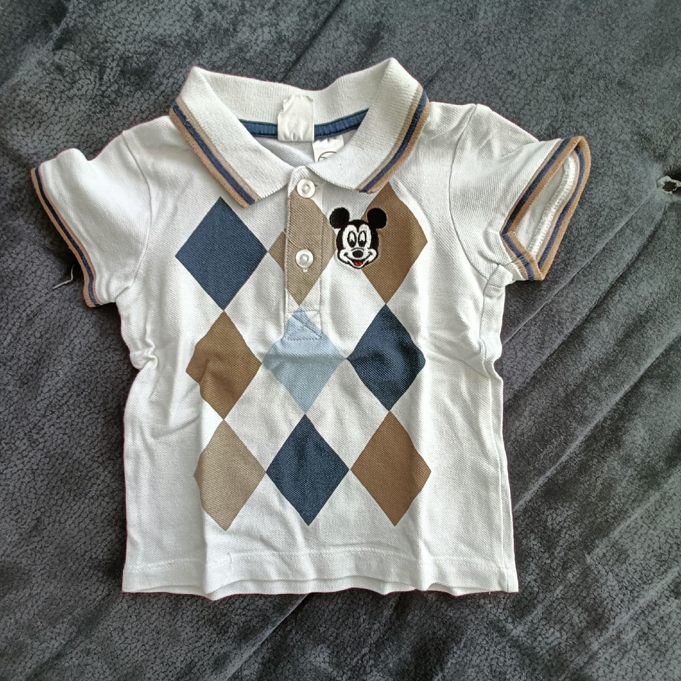 Hemden, T-Shirts & Polos: Poloshirt Grösse 74 – Gebraucht aus Jaberg von urig17.