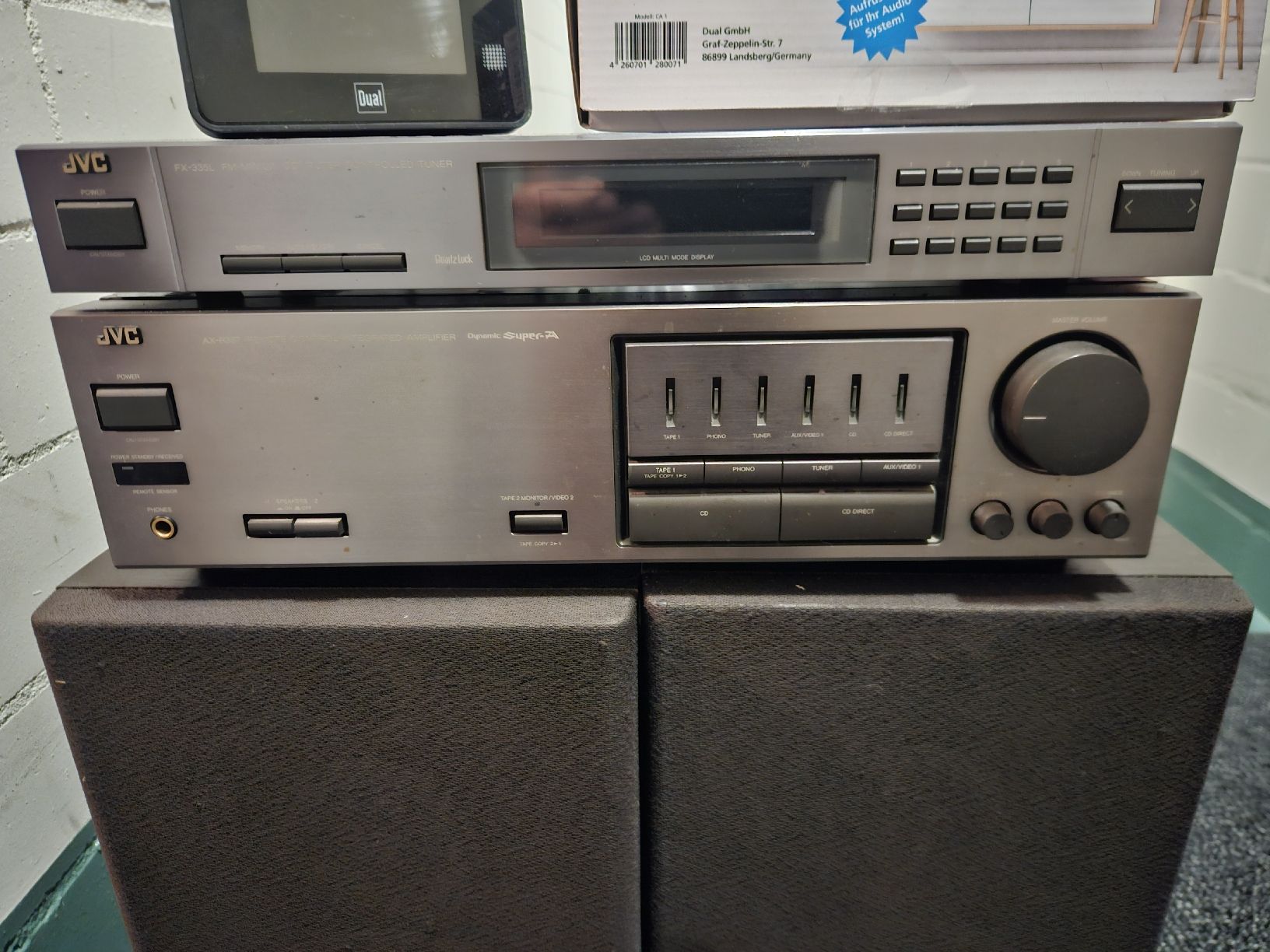 JVC Systèmes audio & multimédias: JVC Stereoanlage – D'occasion à Brienz BE par Oettinger0 1