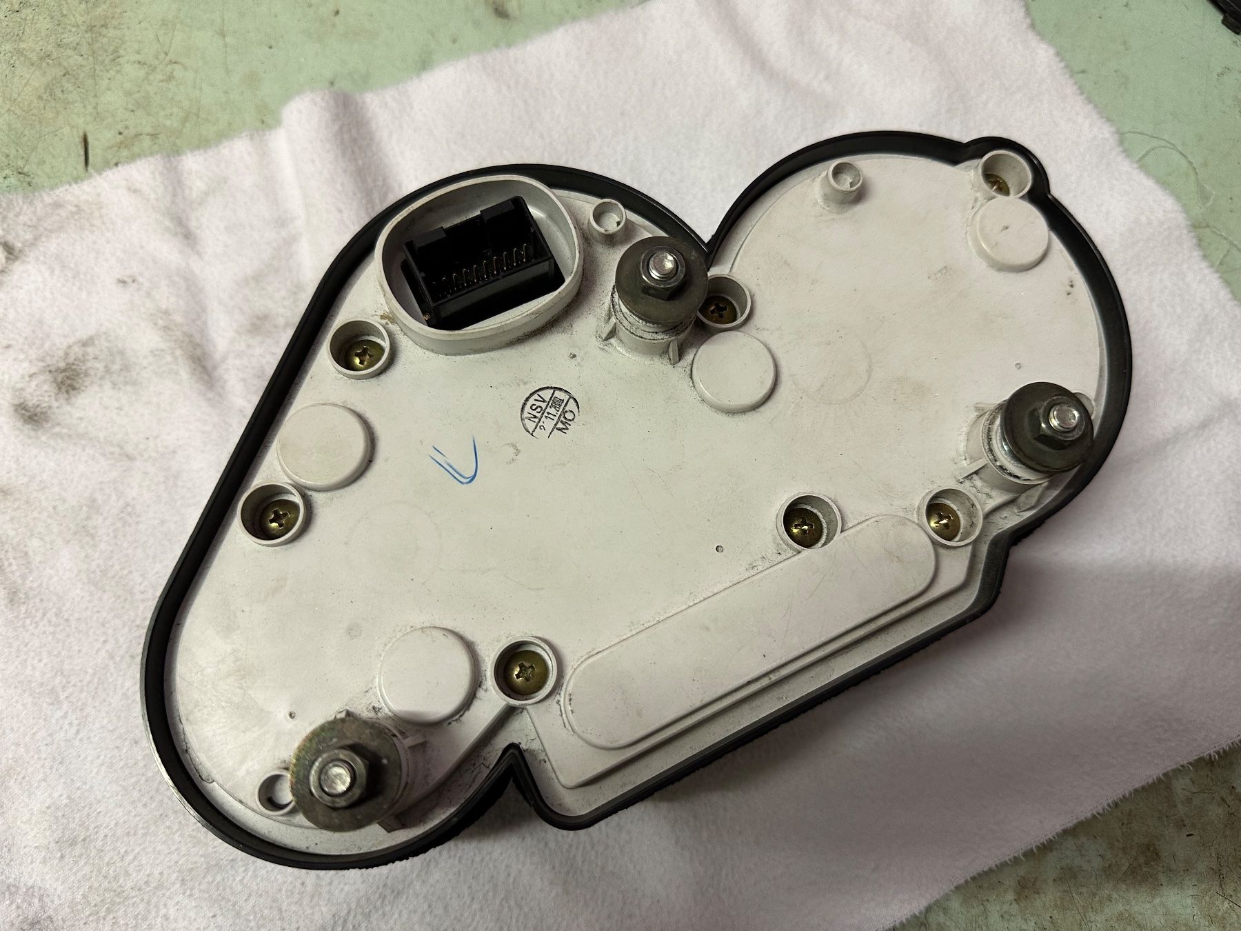 Yamaha Tutti i ricambio per moto: Compteur / Tacho YAMAHA TDM – Usato da Courtételle venduto da claude41 4